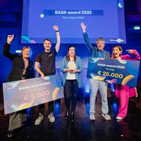 Winnaars 1e prijs RAAK-award -- klik op de afbeelding om te vergroten