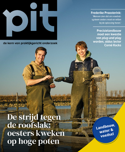 De cover van PIT over landbouw, water en voedsel -- klik op de afbeelding om te vergroten