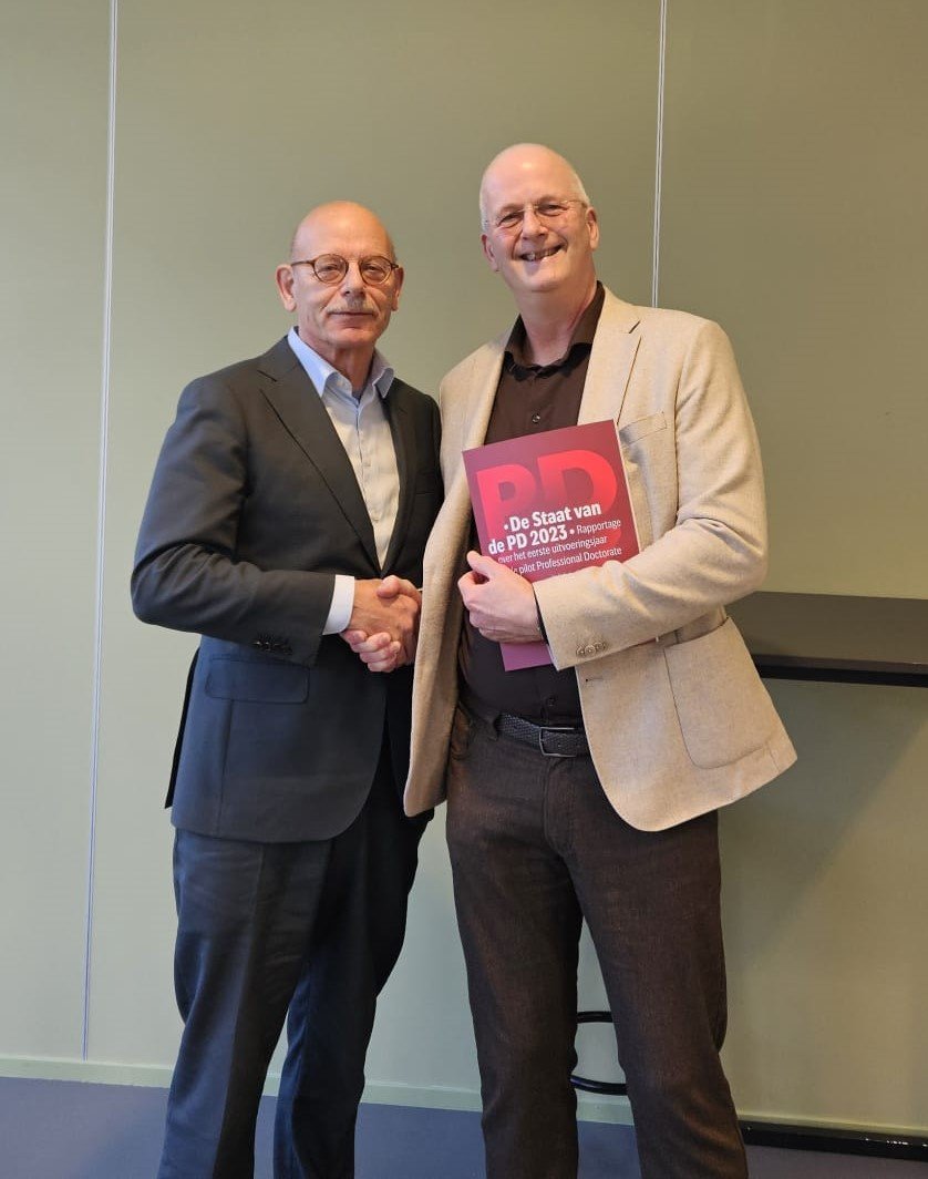 Uitreiking_Staat_van_de_PD_29_november_2024_Paul_van_Rooij_en_Albert_Cornn